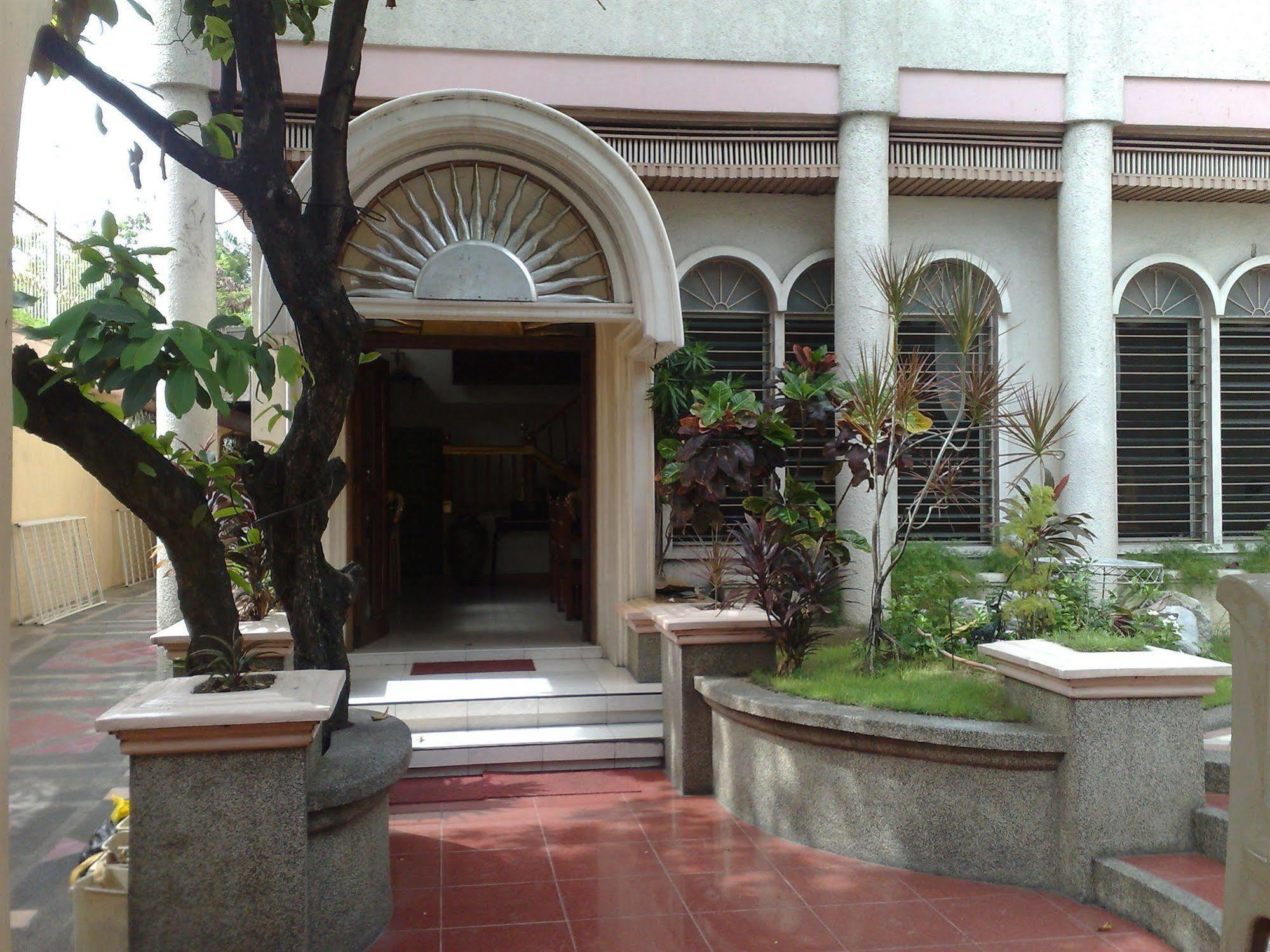 La Residencia Luzviminda Pensionne Cebu Exteriér fotografie